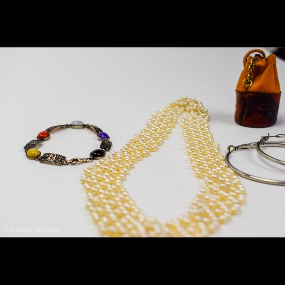 We are selling a three-piece set - Picture 2 of 6